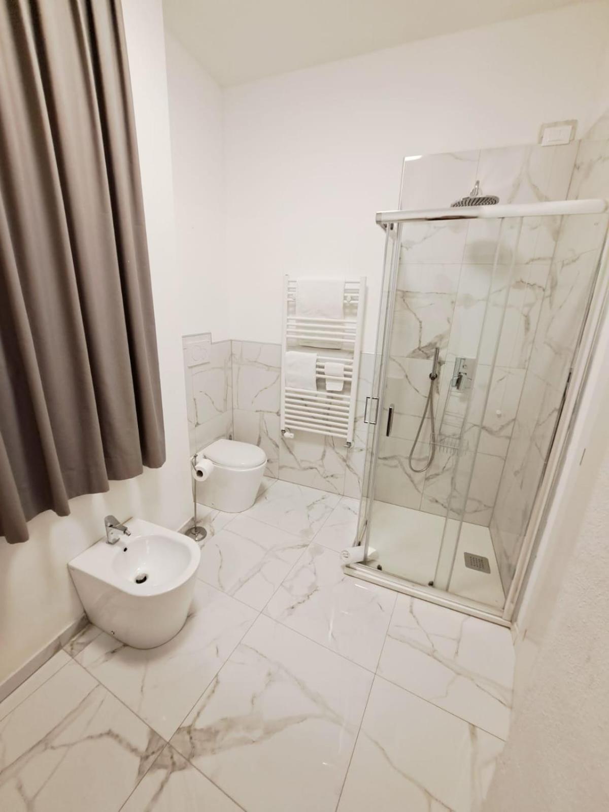 The Gallery Boutique Rooms Trieste Luaran gambar